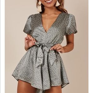 Satin romper. Polka dots